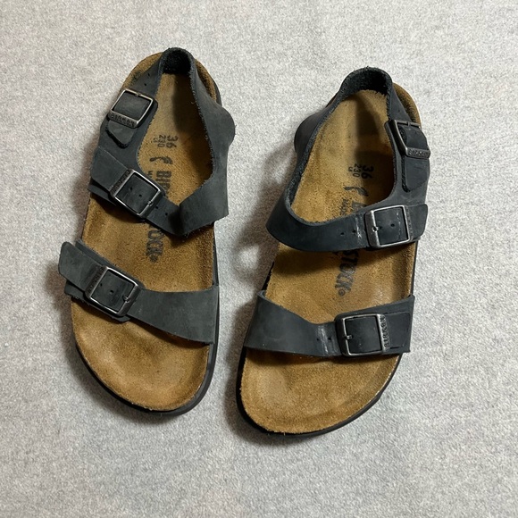 Birkenstock Shoes - Birkenstock Sonora Sandal. Black Oiled leather Three-Strap Buckle Sandals